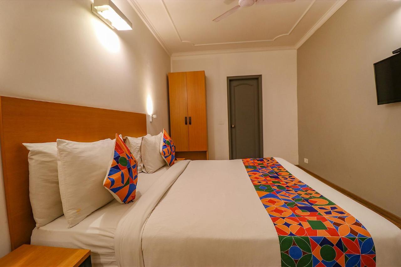 Fabhotel Lord Inn Nueva Delhi Exterior foto