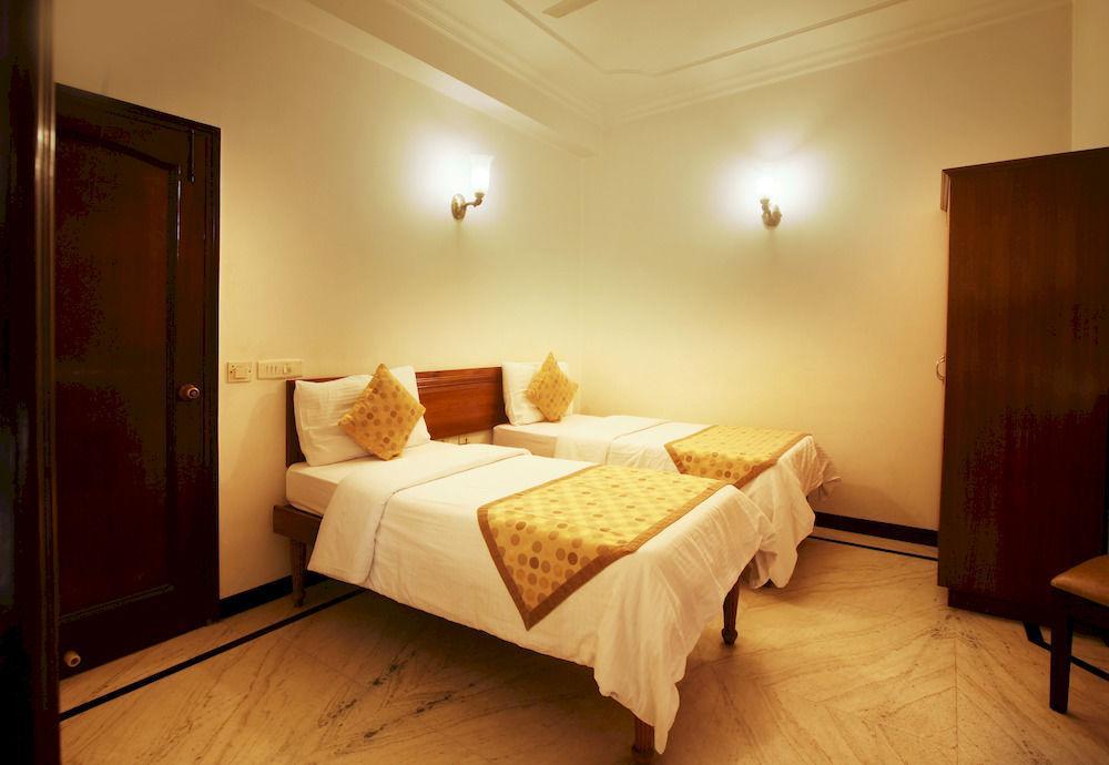 Fabhotel Lord Inn Nueva Delhi Exterior foto
