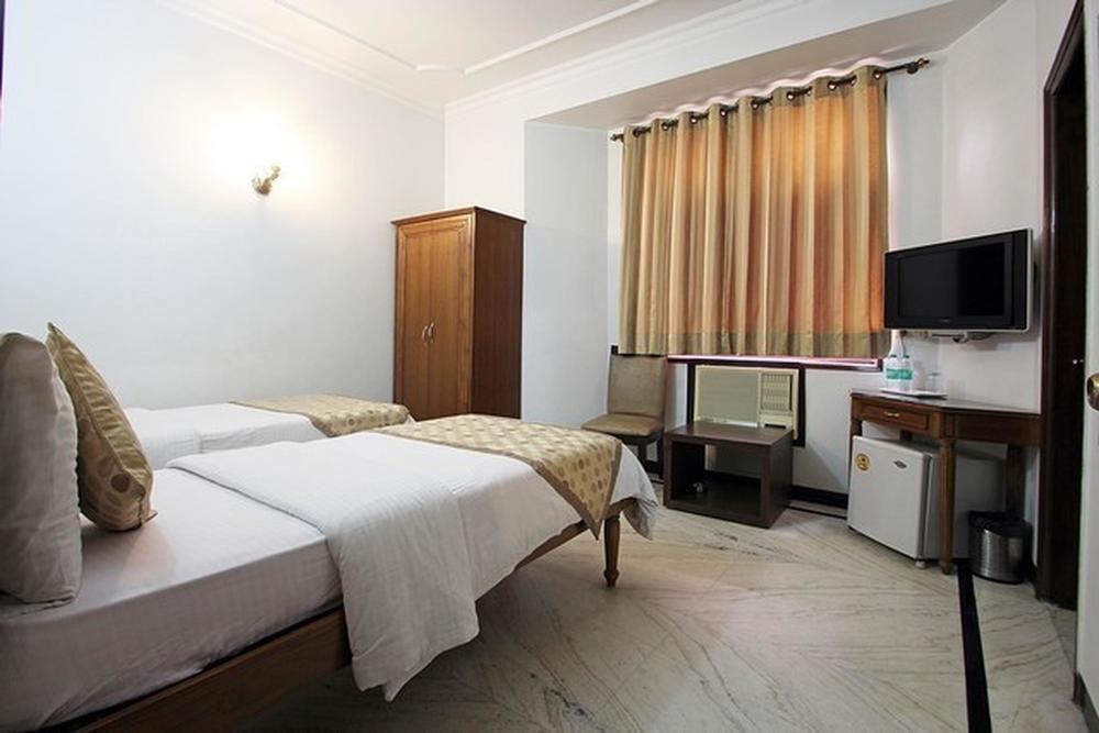 Fabhotel Lord Inn Nueva Delhi Exterior foto