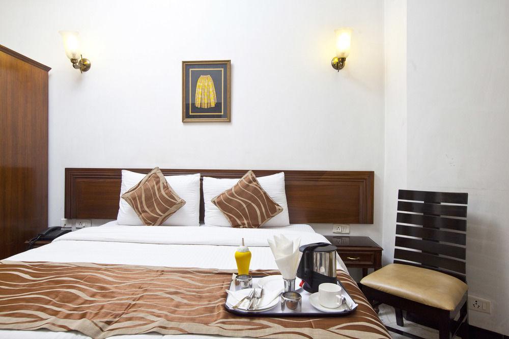 Fabhotel Lord Inn Nueva Delhi Exterior foto