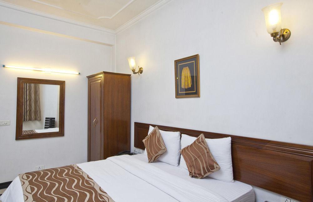 Fabhotel Lord Inn Nueva Delhi Exterior foto